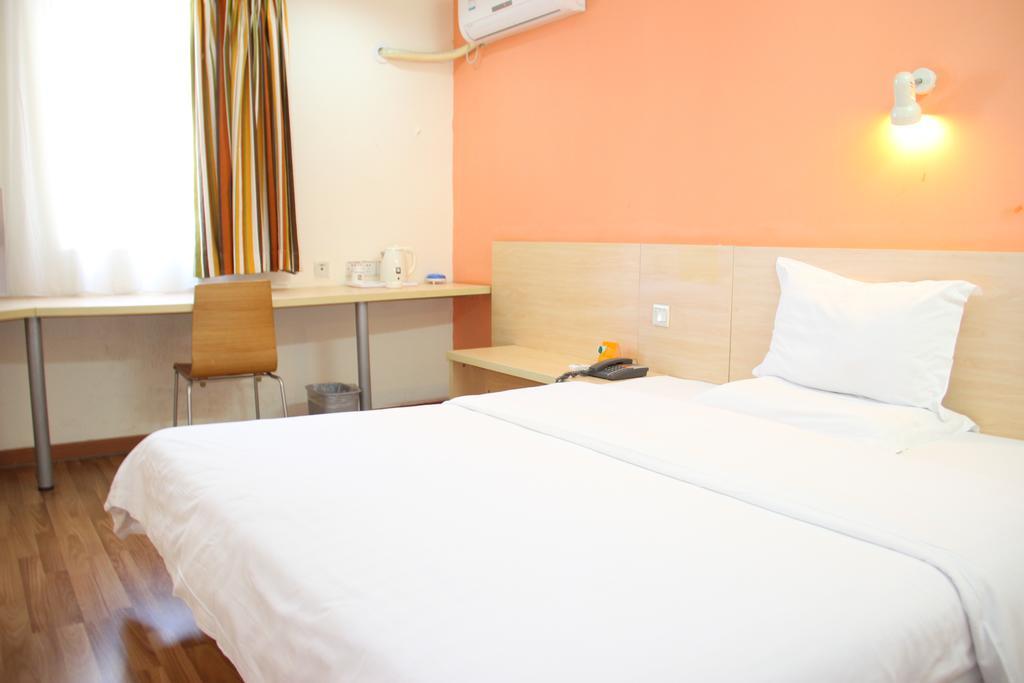 7Days Inn Guangzhou Longkou East Екстер'єр фото