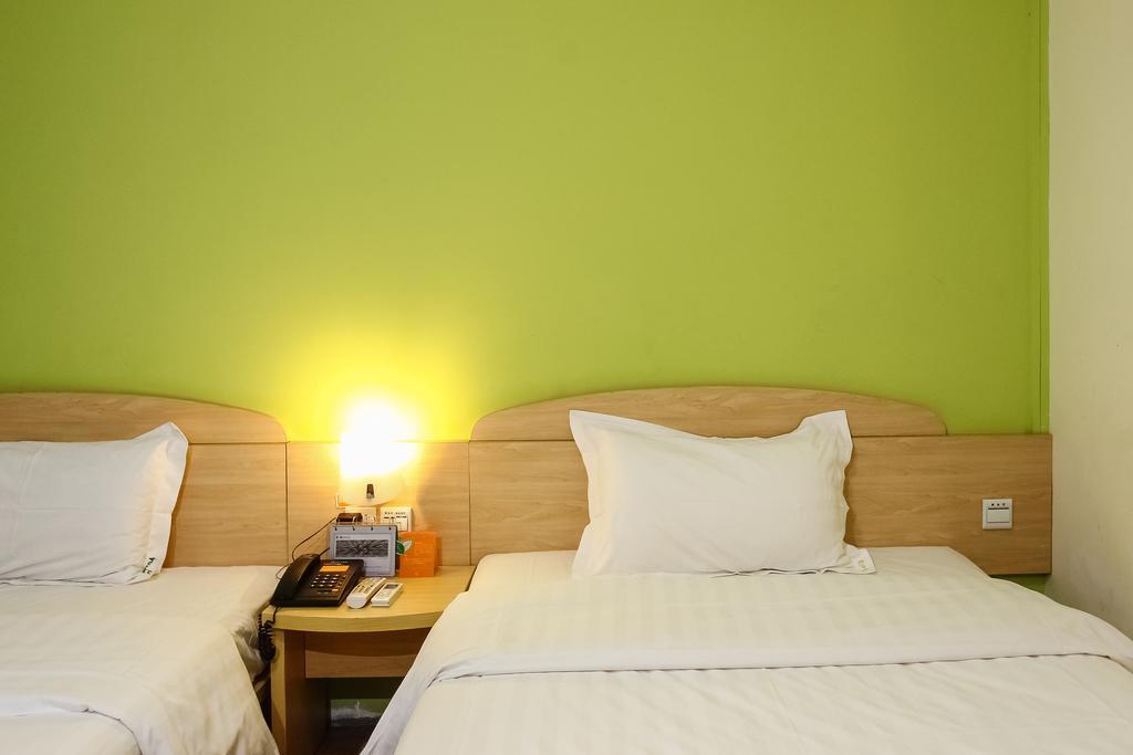 7Days Inn Guangzhou Longkou East Екстер'єр фото