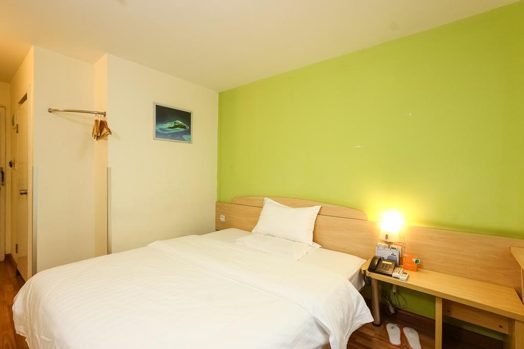 7Days Inn Guangzhou Longkou East Екстер'єр фото