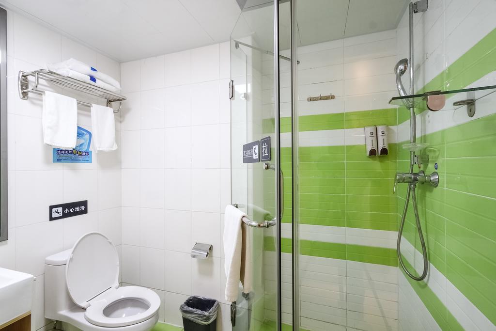 7Days Inn Guangzhou Longkou East Екстер'єр фото